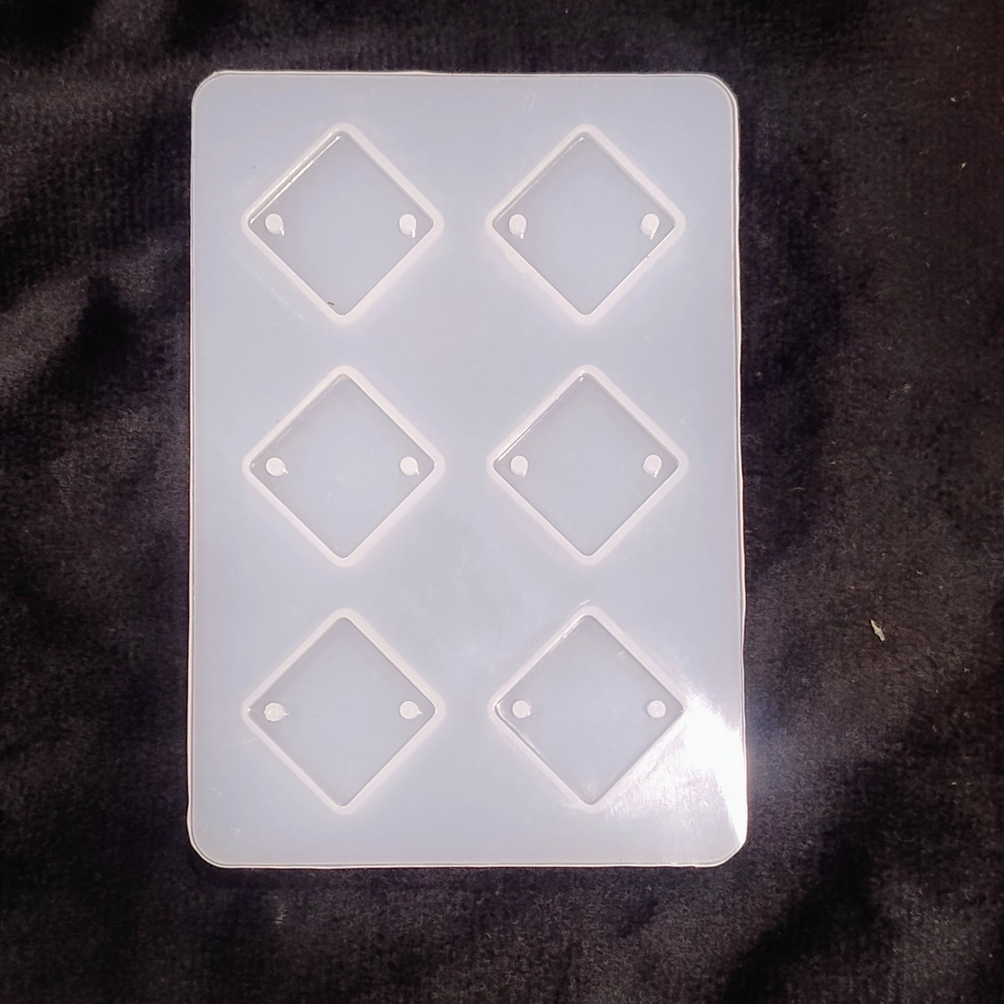 6 Cavity Diamond Rakhi Mould
rakhi mould
rakhi mould for resin art
resin rakhi mould
