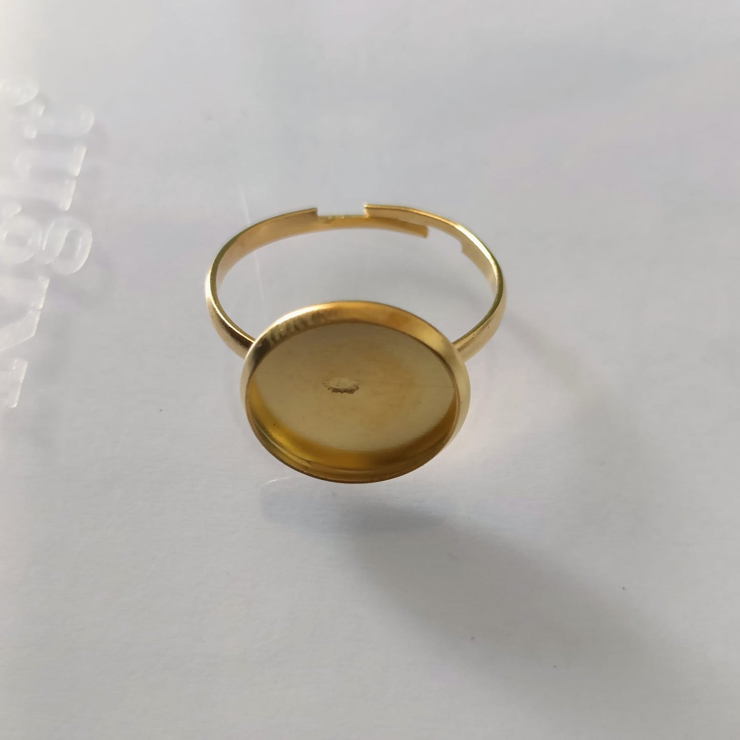 Big Round Bezel Ring
bezel ring
bezel ring for resin
resin art supplies
wholesale rein art supplies
resin art material