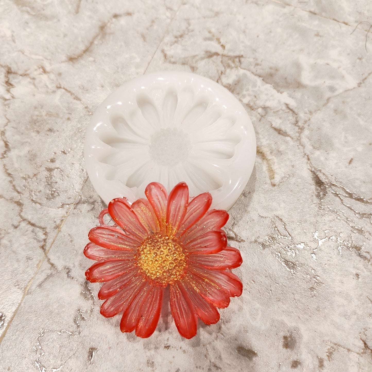 Daisy candle mould
candle mould
Daisy mould
insane craft supplies