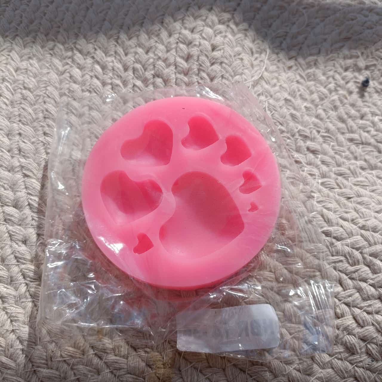 Heart Mould
silicon mould
resin mould
candle mould
mould for resin