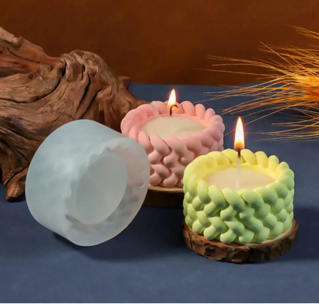 Twisted Round Concrete Mould