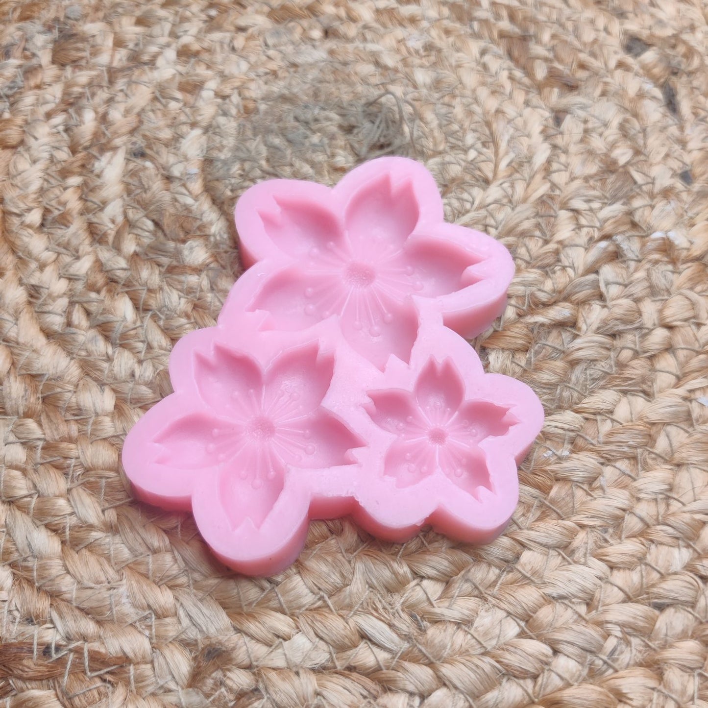 3 pink 🩷 Flower Mould