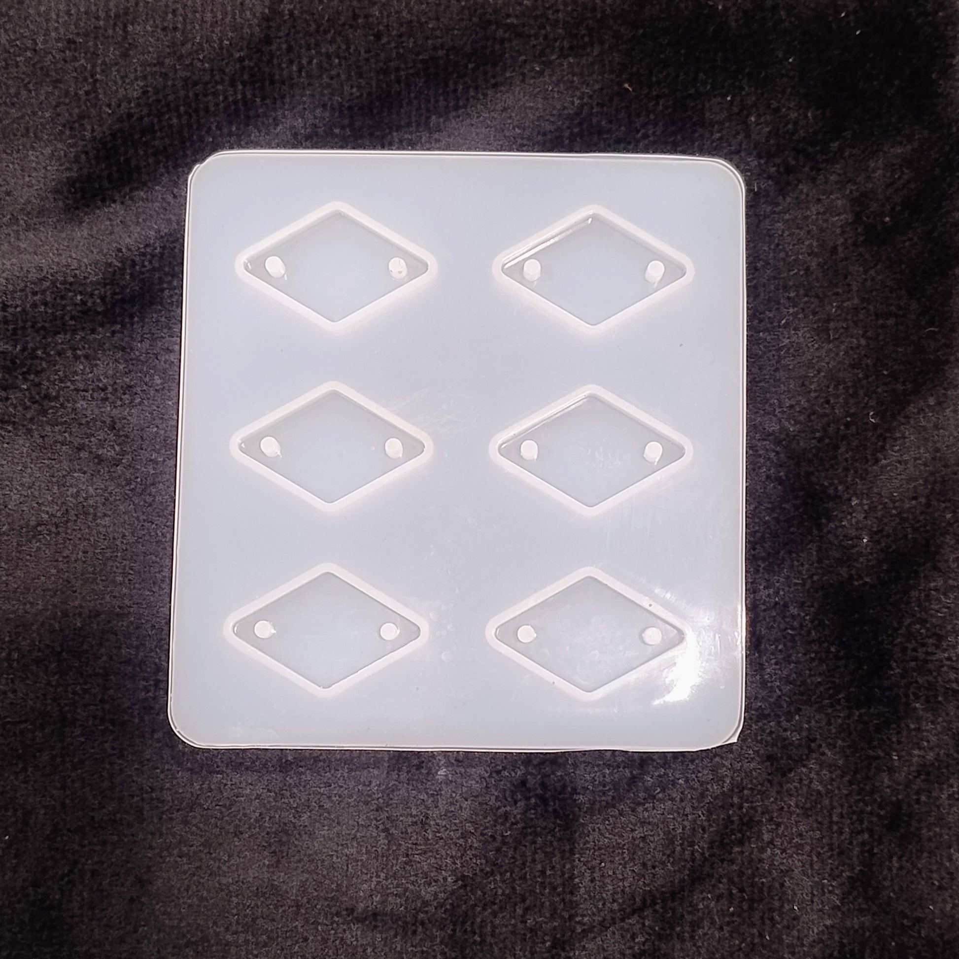 rakhi mould for resin art
rakhi mould resin
rakhi silicon mould
rakhi mould near me
