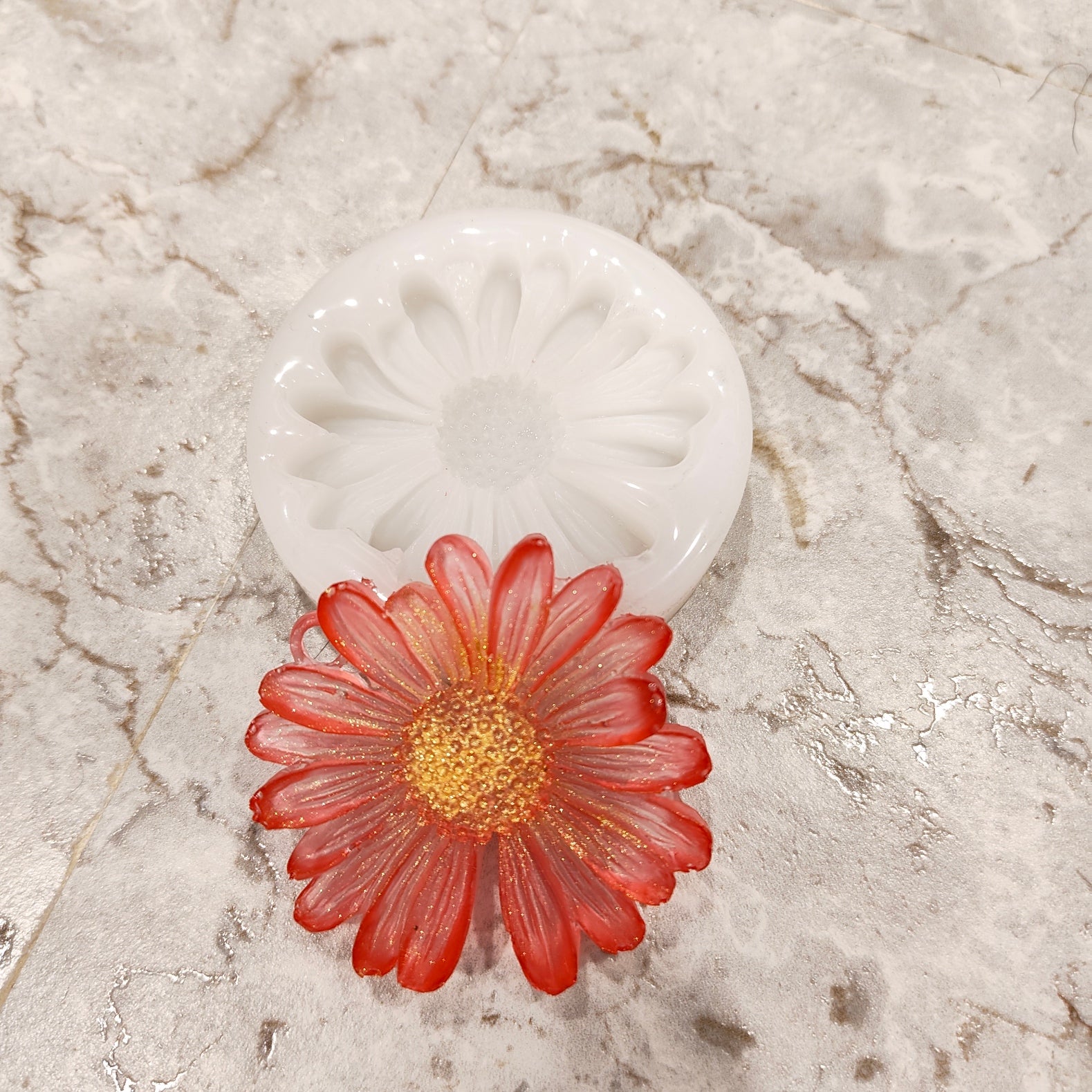 Daisy candle mould
candle mould
Daisy mould
insane craft supplies