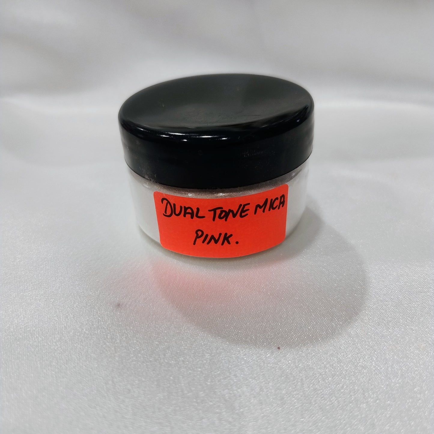 Mica powder 
