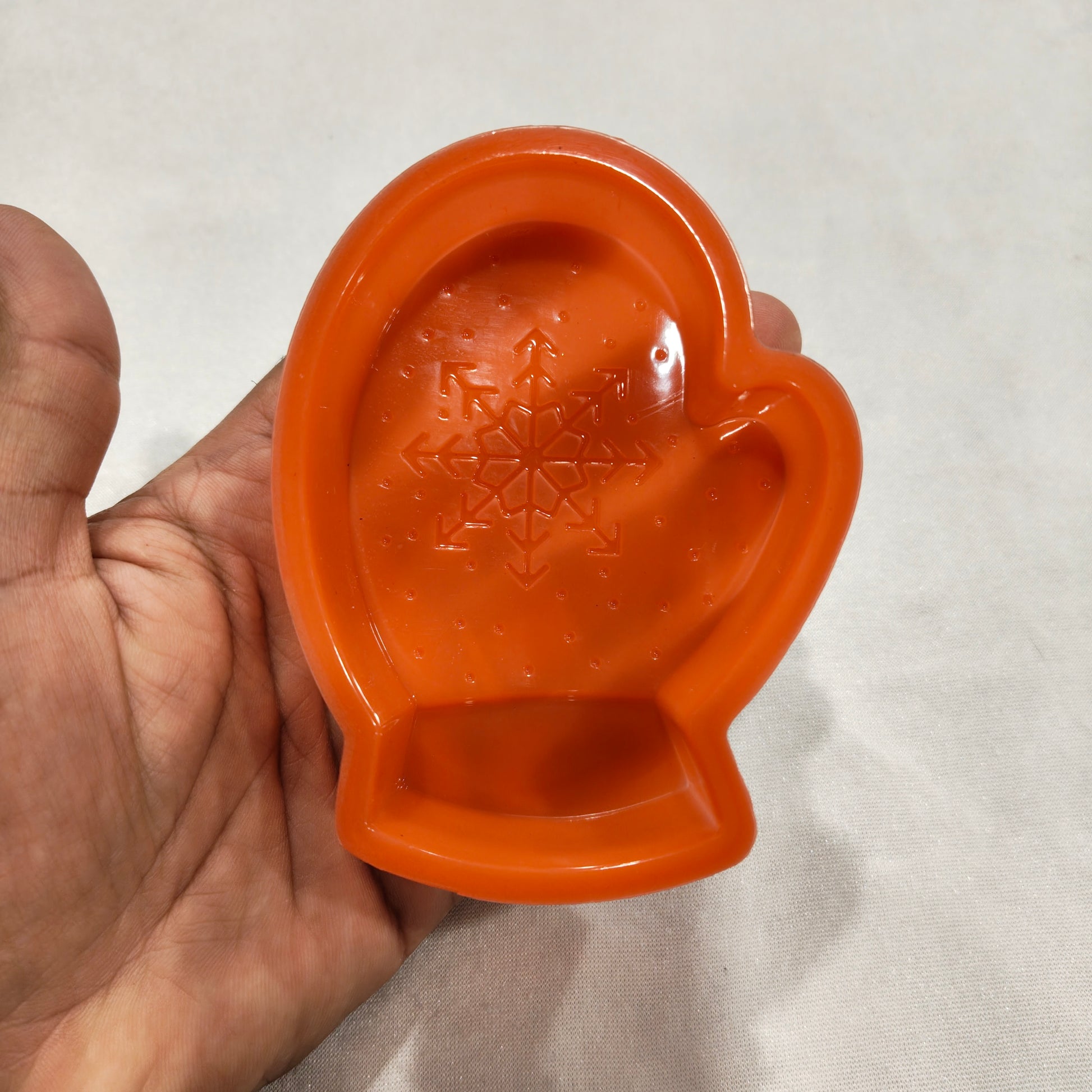 Snowflake Glove candle mould
snowflake candle mould
candle mould
insane craft supplies